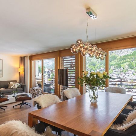 Modern Apartment With View Over Zermatt Bagian luar foto